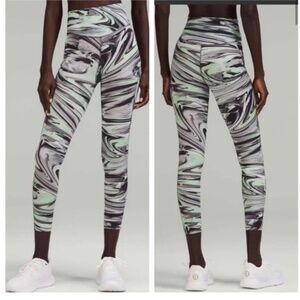 Lululemon Fast and Free High-Rise Tight 25” – Paint Glide Warp Multi – Size 12
